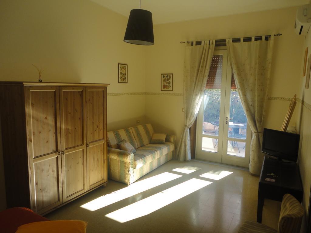 بيسكارا B&B Borgomarino الغرفة الصورة